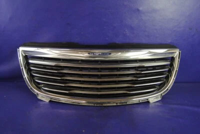 11-16 Chrysler Town and Country Front Radiator Upper Grille Emblem Chrome OEM Foto 1 de 4