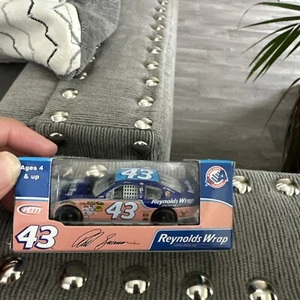 New Reed Sorenson 2009 Reynolds Wrap #43 Petty 1:64 Nascar Diecast - Picture 1 of 7