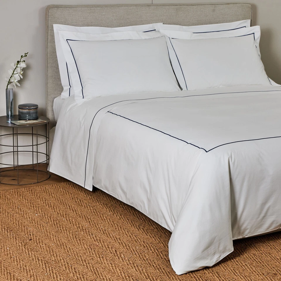 FRETTE ONE BOURDON KING 4 PIECE SHEET SET PERCALE WHITE/NAVY