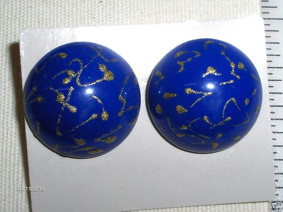 Pendientes perforados de burbujas con gráficos modernos Avon azules Foto 1 de 1