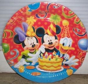 MICKEY MOUSE 10 PIATTI CARTA CM 23 PER COMPLEANNO - Picture 1 of 1