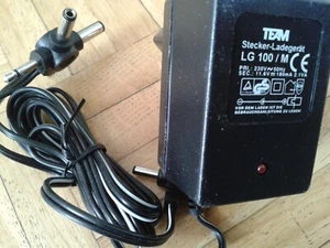 Universal STECKER LADEGERÄT TEAM LG100/M 11,6V 180mA beliebige Anwendungen Funk - Bild 1 von 4