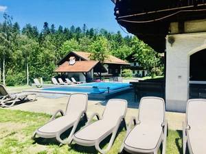 Große Ferienwohnung mit Sauna Hallenbad Pool Wintersport Bayerischer Wald - Bild 1 von 24
