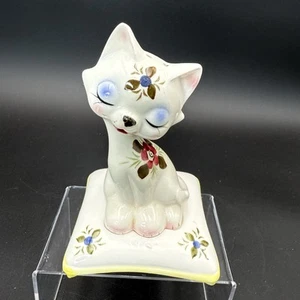 Vintage Enesco Salt and Pepper Shakers - Cat on pillow - Japan - 1950's - Picture 1 of 8