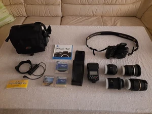 Minolta DYNAX 7D Digitalkamera + Super Extras - Bild 1 von 15