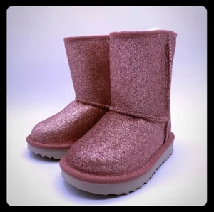 UGG Girls Kids Classic Short II Glitter Pink Boots - Toddler Size 6 - Picture 1 of 9