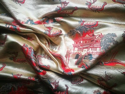 China Brokat Seidenstoff Drachenboot gold / rot Meterware 75 cm breit - Bild 1 von 4