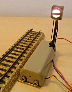 Märklin H0 7042 Signal Gleissperrsignal beleuchtet getestet erstklassig - Bild 1 von 4