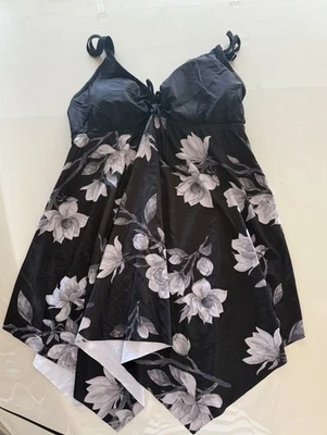 Women’s Black And White Floral Swim Top Spaghetti Strap Flowy - Image 1 of 4