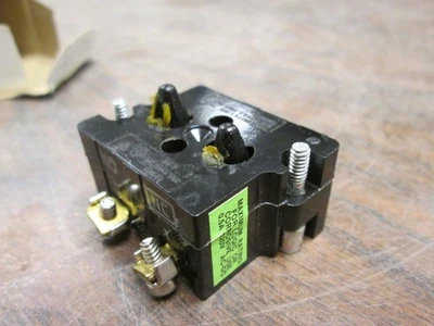 Cutler-Hammer Contact Block 10250T1E Logic Level 1N.O.-1N.C. New Surplus - Image 1 of 4