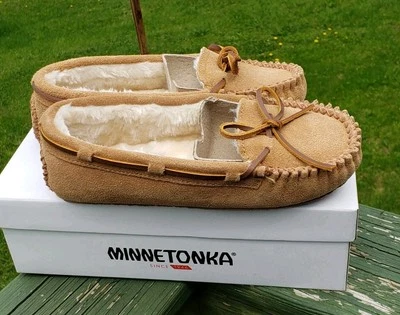 Minnetonka Mocasín Cally Zapatillas Gamuza Cuero Sherpa Forrado Zapatos Mujer 5W ¡NUEVO! Foto 1 de 4