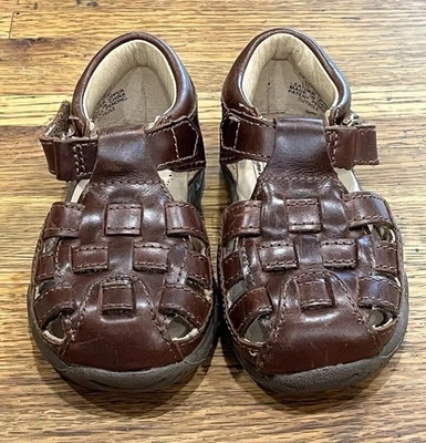 Stride Rite 男孩凉鞋 尺寸 5M 婴儿/幼儿 Reid 渔夫 棕色皮革 — 第 1/4 张图片