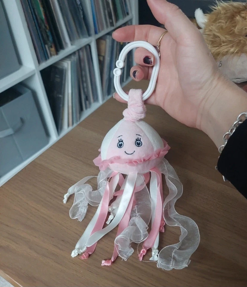 Jellycat Sea Streamer Jellyfish Jitter Pram Toy Soft Plush Toy Retired - Image 1 of 4