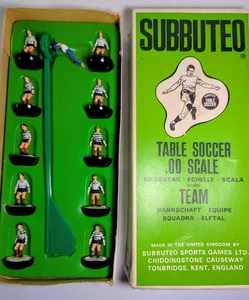 Subbuteo  #180 East Sterling Heavyweight Team 1970s - Picture 1 of 7