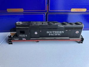 USA Trains Gold Coast Station SP Black Widow GP30 Body Shell - Picture 1 of 6