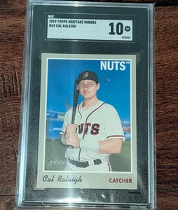2019 Topps Heritage Minors Cal Raleigh #62 ROOKIE Classificato SGC 10 GEM MINT - Foto 1 di 5