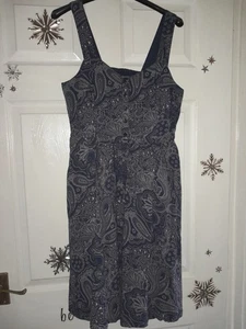 Lovely Lined Fatface Dress Size 10 Nice Paisley Design On The Fabric - Picture 1 of 9