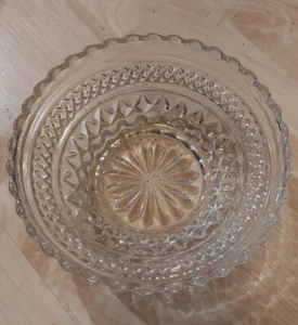 ANCHOR HOCKING -Wexford- 5.5"Dia. Small Glass Fruit Dessert Bowl. VGC - Picture 1 of 1