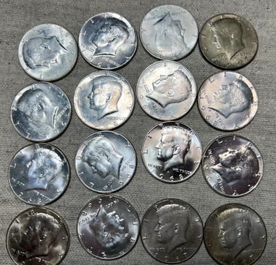 Medio dólar Kennedy 16 x 40% PLATA, $8 FV, algunos BU, 16 monedas, EE. UU., 50C Foto 1 de 3