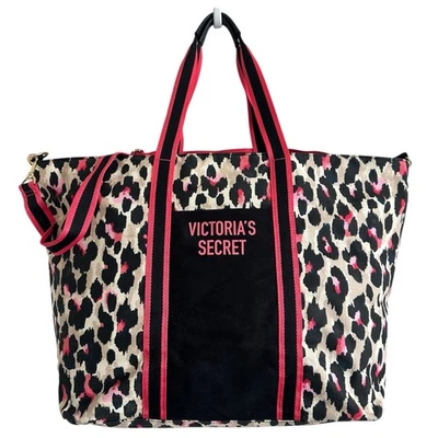 Bolso de Mano Victoria's Secret Grande de Lona con Estampado de Leopardo con Cremallera Superior Foto 1 de 4