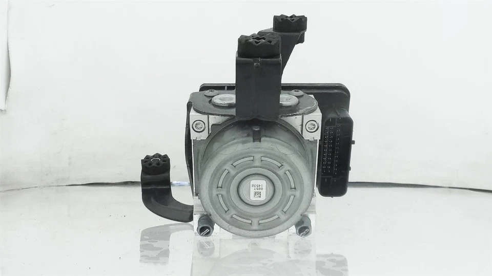 Acumulador modulador bomba abs BMW 328D VSA 2014-2018 34-51-6-875-562 Foto 1 de 4