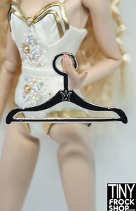 Integrity Dusk in Bloom Luchia Zadra Silver Metal Hanger - Picture 1 of 3