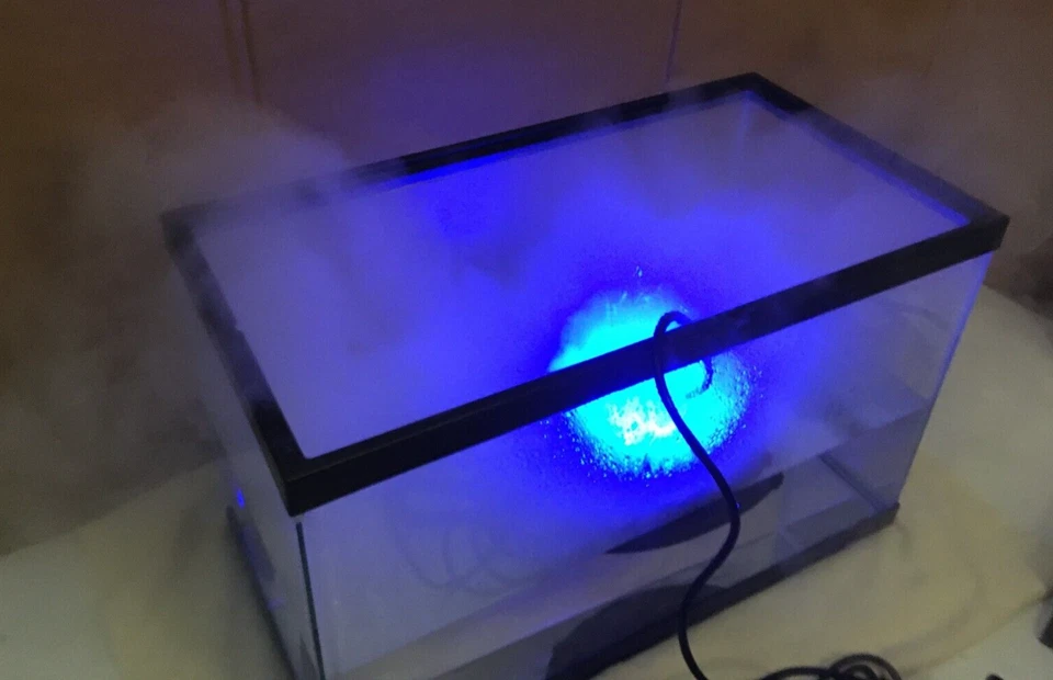 **ALPINE MAGICAL LIGHTED POND FOGGER LED MULTI-COLOR CHANGING HALLOWEEN~VIDEO - Image 1 of 4