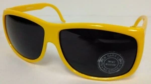 Nuevas con etiquetas gafas de sol vintage envolventes lentes súper oscuras con escudo lateral pequeño - Imagen 1 de 2