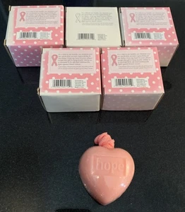 Lotto di 5 saponi tumore al seno su corda rosa speranza nuovi con scatola - Foto 1 di 10