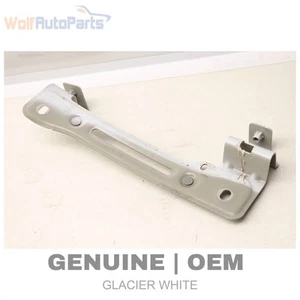 2016-2024 AUDI Q7 - Right Fender Mount Bracket 4M0821432 - Picture 1 of 6