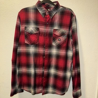 DC SHOES MENS BUTTON UP LONG SLEEVE FLANNEL SZ M - Image 1 of 4