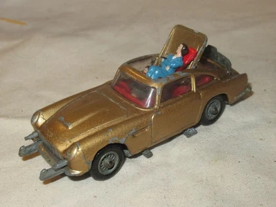 Corgi 261 James Bond  007 Aston Martin DB5 Goldfinger complete for renovation - Image 1 of 4