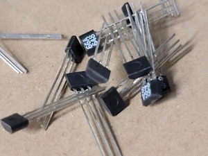 100pcs Honeywell SS466A hall-effect sensor TO-92-Flat-3 - Picture 1 of 3