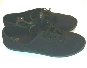 Women's 11W Shoes Memory Foam Black on Black New Boat Tennis Walk Sneaker - Picture 1 of 8