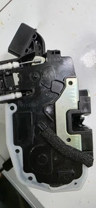 New Door Lock Actuator for Infiniti QX80 14-19 Nissan Armada 17-20 6 Pins - Picture 1 of 5