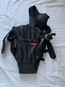 Infantino Swift Classic Baby Carrier with Bib, Black - Foto 1 di 2