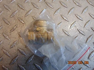 10F322 1/2" SWING CHECK VALVE - Picture 1 of 2