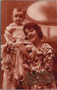 Madre Victoriana Bebé Glamour Vintage RPPC B194 - Imagen 1 de 2