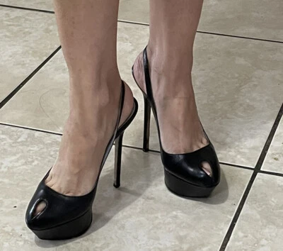 SERGIO ROSSI CUERO NEGRO PLATAFORMA PEEP TOE HONDA TACÓN TRASERO BOMBA 37.5 Foto 1 de 4