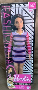 Barbie Fashionistas 147 Doll with Long Brunette Hair Gorgeous And Unique - Picture 1 of 2