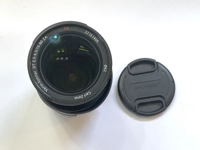 Sony Carl Zeiss Vario-Sonnar T  16-80 3.5-4.5 DT ZA Lens For Parts Repair As Is - Image 1 of 4
