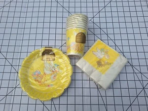 Vtg 1987 Joan Walsh 8 Dessert Plates 8 Cups 16 Napkins Hallmark Baby Shower - Picture 1 of 7