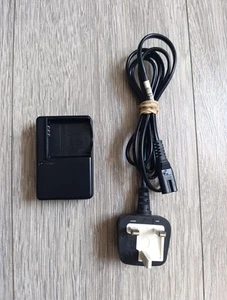 Genuine RICOH BJ-6 Charger DB-60 DB-65 Caplio R5 GX100 GX200 G700 G600 R40 R30 - Picture 1 of 3