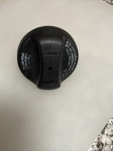 Fuel Tank Gas Cap For BMW X6 E71 X5 E70 F15 X3 E83 E83 F25 X1 E84 M5 E60 F10 - Picture 1 of 3