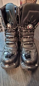 Biker Stiefel Gr. 42 Kunstleder Schwarz Totenkopf Profil NEUWERTIG Gummisohle - Bild 1 von 9
