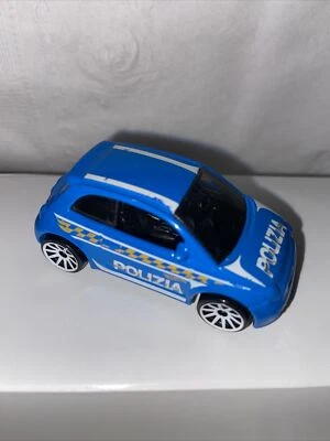 Coche de juguete Hot Wheels Fiat 500 Polizia 2013 Mattel Malasia metal azul policía Foto 1 de 4