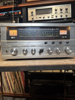Realistic DX-150 Communications Receiver Ham Radio Broadcast FREE SHIPPING - Image 1 of 4