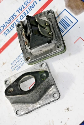 Yamaha AT-1 1969-71 125cc OEM colector de admisión con caña/vin# AT-1-170198 Foto 1 de 2