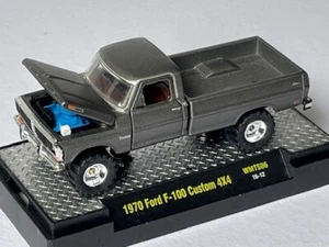 M2 Machines Titanium 1970 Ford F-100 Custom 4x4, Maßstab 1:64 Diecast - Bild 1 von 6