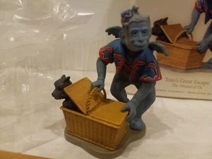 TOTO'S GREAT ESCAPE The Wizard of Oz Hallmark Keepsake ORNAMENT 2007 - Picture 1 of 9